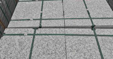 梅州芝麻白大花地铺