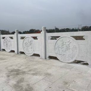 梅州芝麻白河道栏杆 石材栏杆
