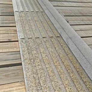 梅州黄金麻盲道石 盲条