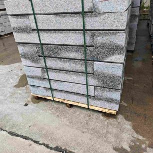 梅州芙蓉白路牙石，马路牙子