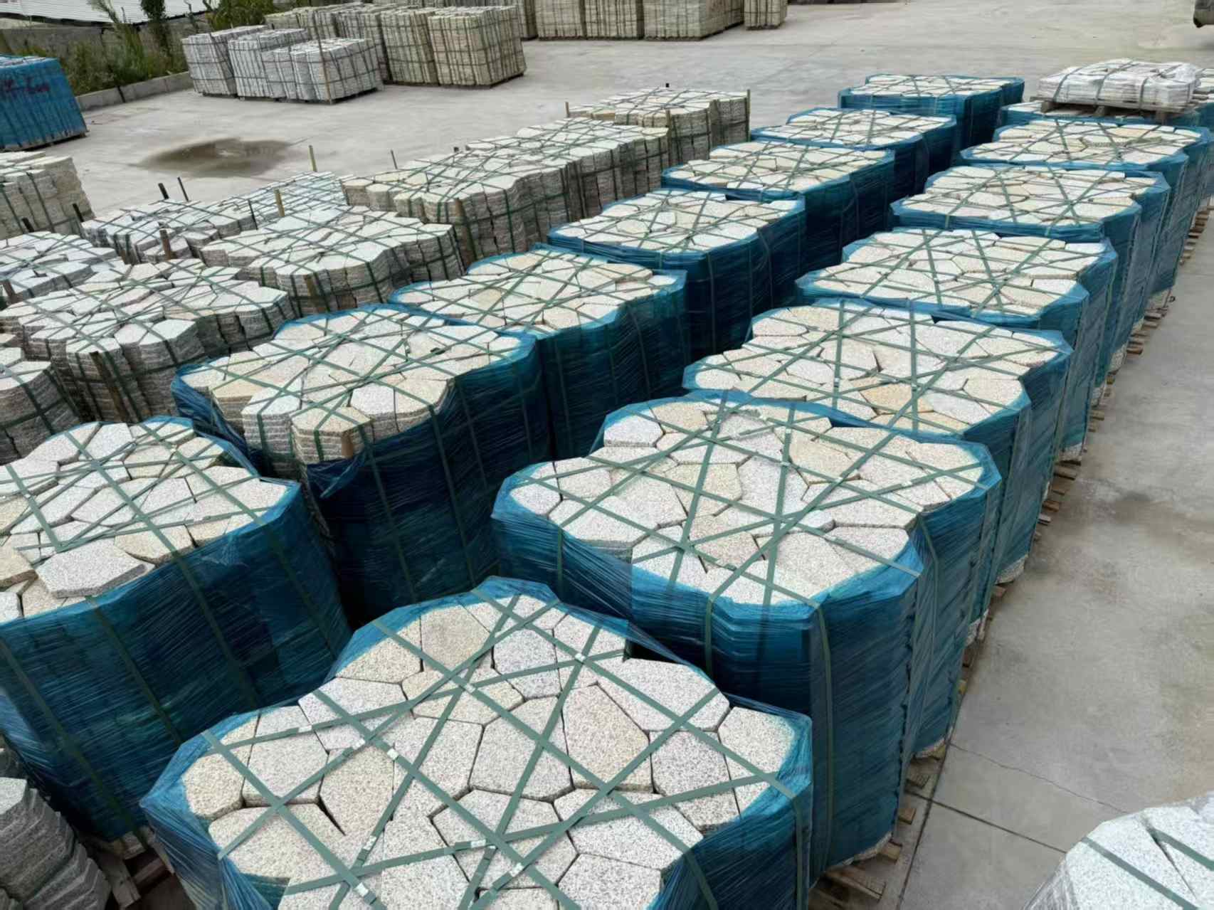 梅州黄金麻冰裂纹 碎拼