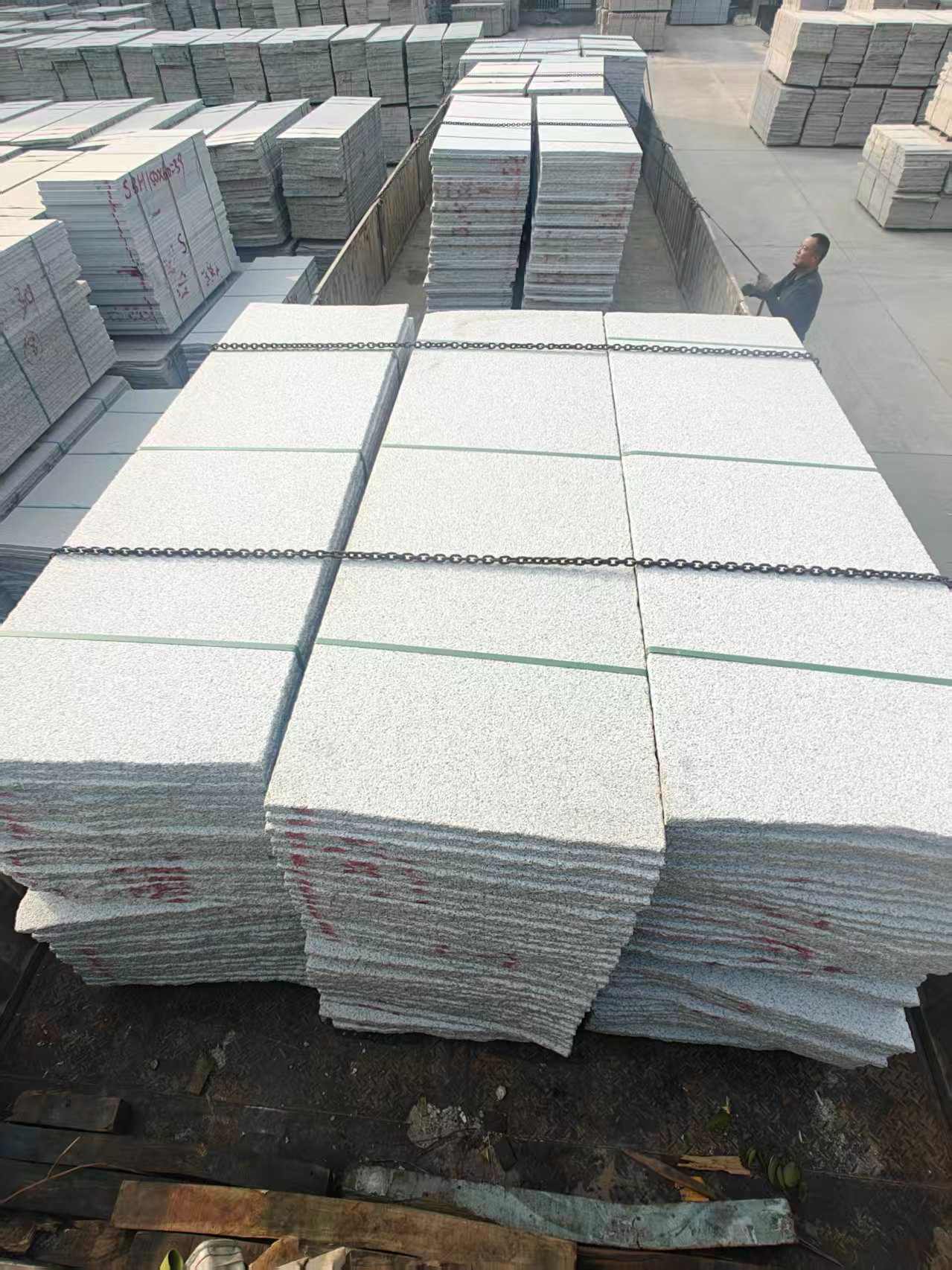 梅州芝麻白毛板，石材毛板