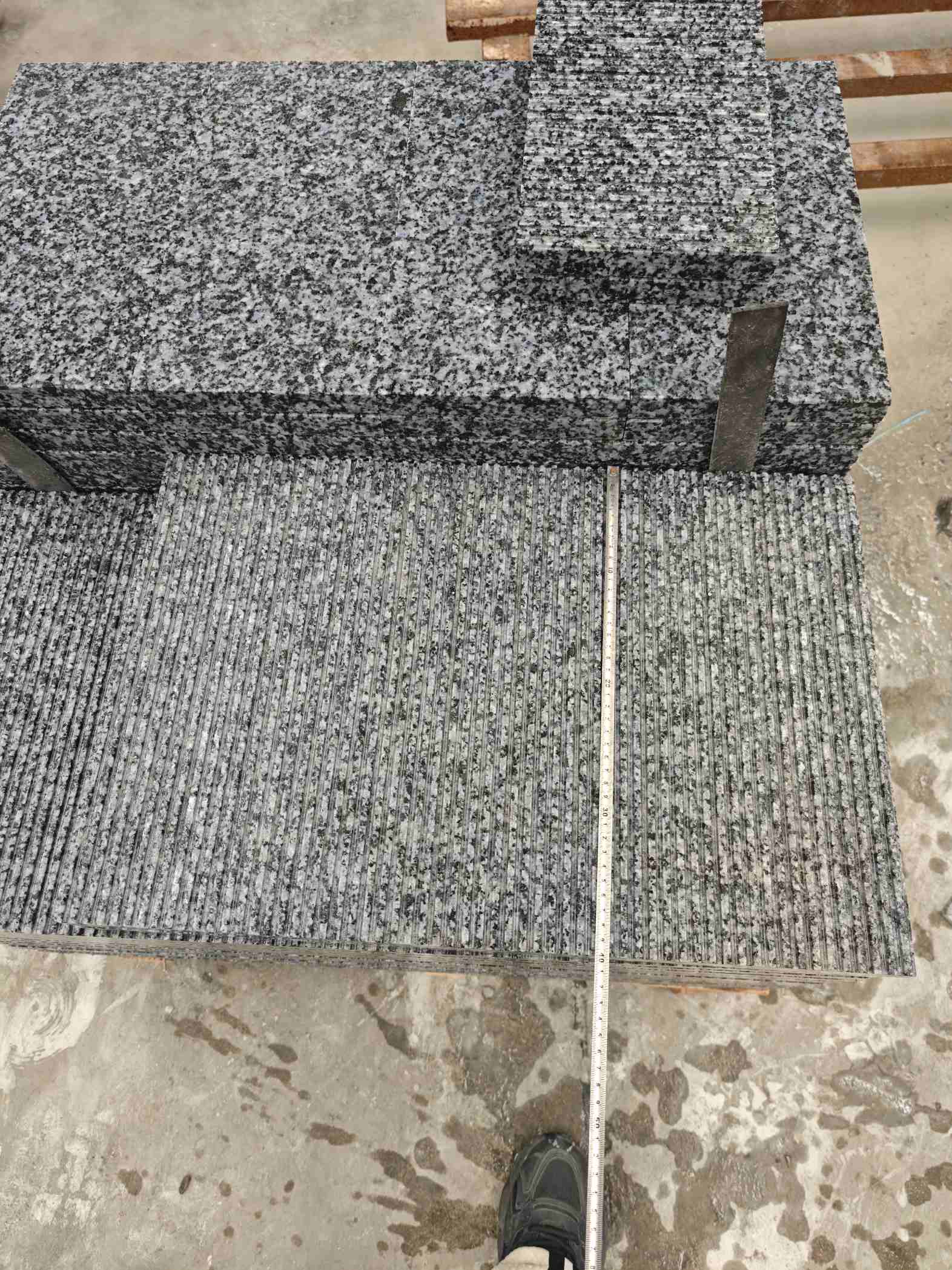 梅州芝麻黑拉丝面